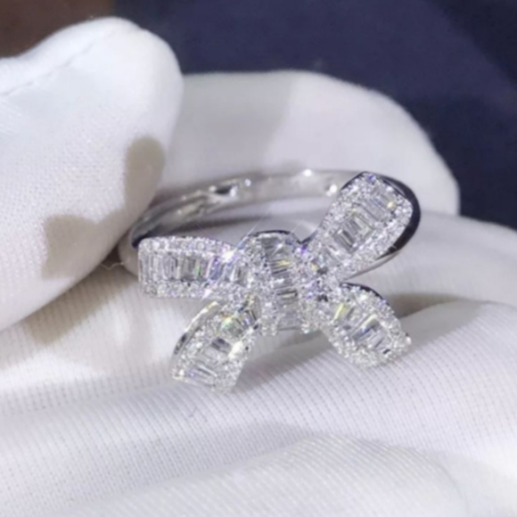 Beautiful fashion stimulated diamond bow ring - Picture 3 of 4